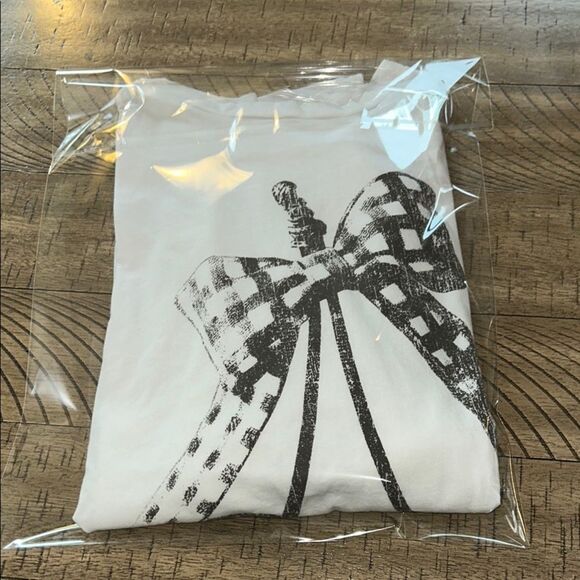 RSQ Made in 🇺🇸 Cherries 🍒 & Bow Graphic 💯 Cotton Tee Short Sleeve - Picture 13 of 17